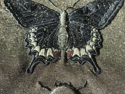 Ricamo creativo su maglia